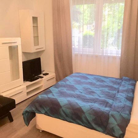 Miracle Apartman Sarvar Appartement Buitenkant foto