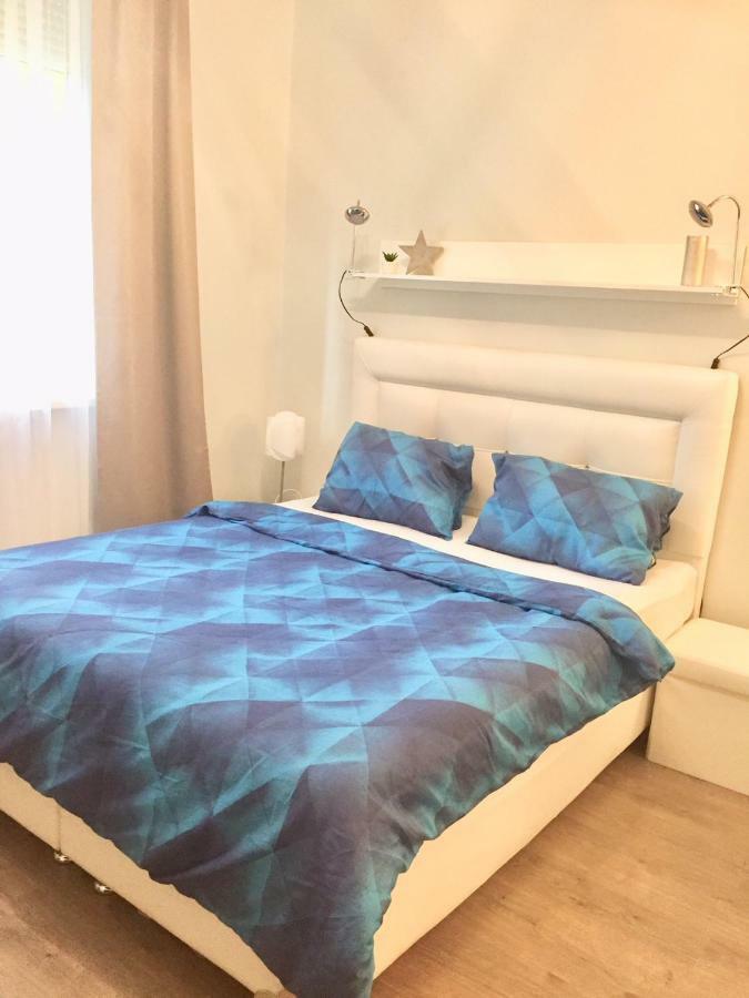 Miracle Apartman Sarvar Appartement Buitenkant foto